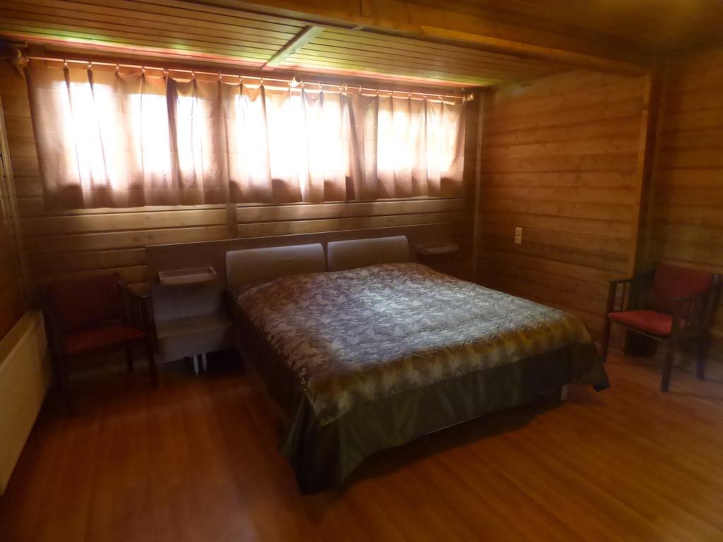 Hotel Hatsvali Mestia Quarto foto